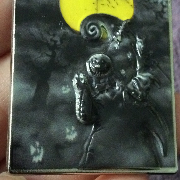 Nightmare Before Christmas sculpted pin - Picture 5 of 8
